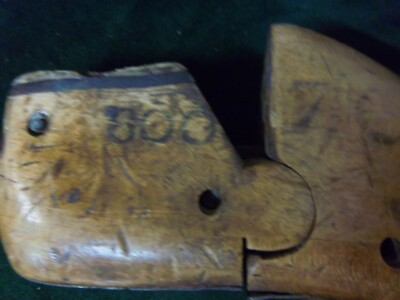 VINTAGE PAIR Wood Size 7-1/2 C 600 GEBL Co Industrial Shoe Factory Last Mold#751