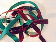 1/2" DBL COLOR VELVET/SATIN RIBBON- WINE velvet / HUNTER GREEN satin BY THE YD.
