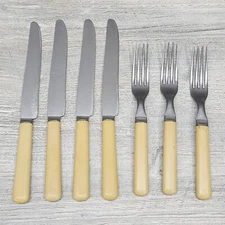Vintage Meriden Cutlery Co. Company Stainless Fork Knife Lot 7 Pieces Vtg USA