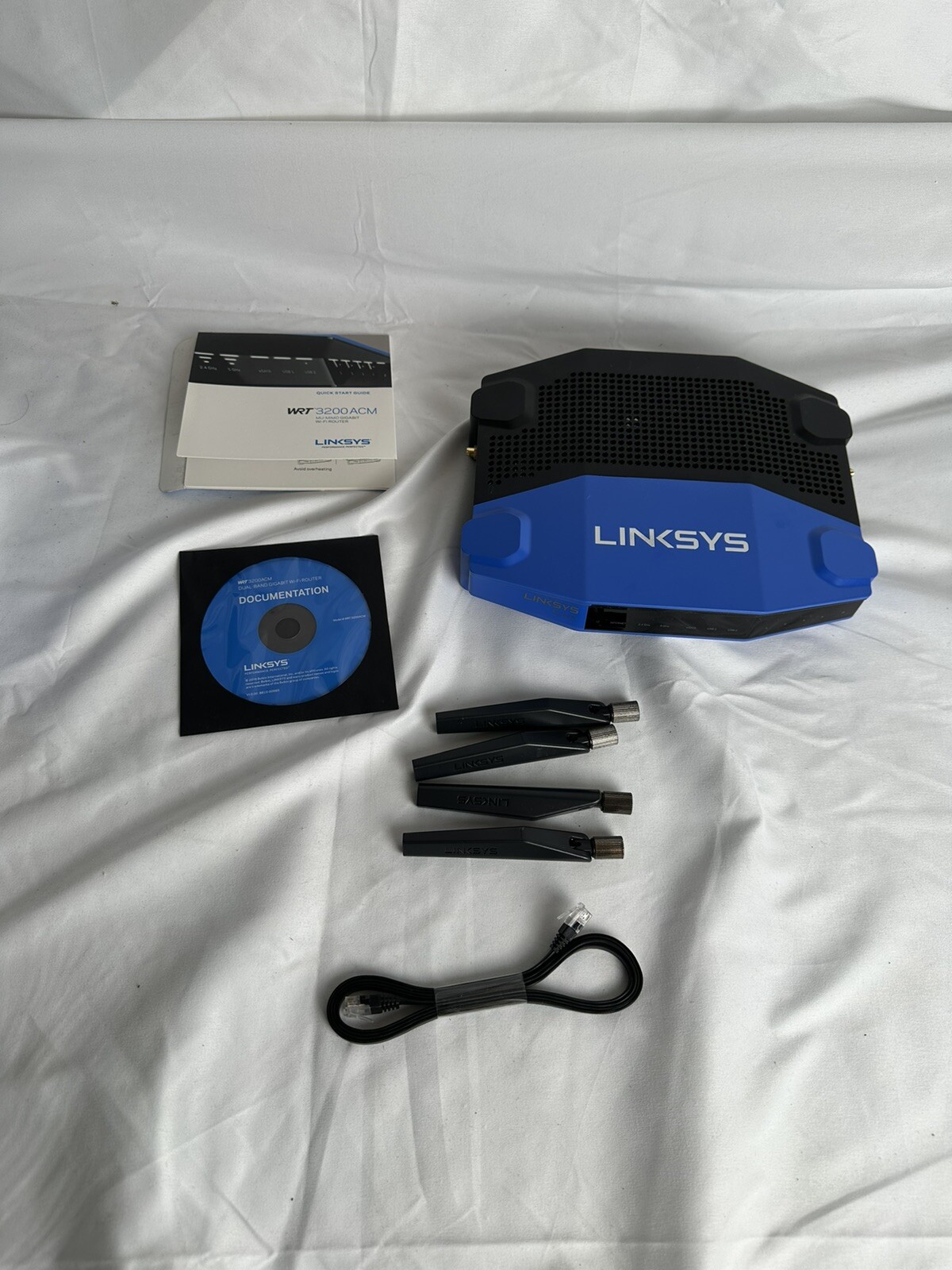 Linksys WRT3200ACM AC3200 Dual-Band Wi-Fi Parts Only No Power Cord.