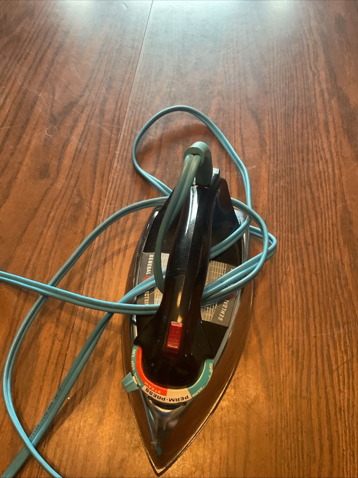 Vintage 1960s GE General Electric Steam & Dry Iron H3F63 Working Made in USA Blu