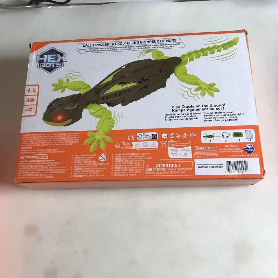 HEX BOTS Wall Crawler Gecko, Rechargeable Remote Control Robot - Image 2 of 2