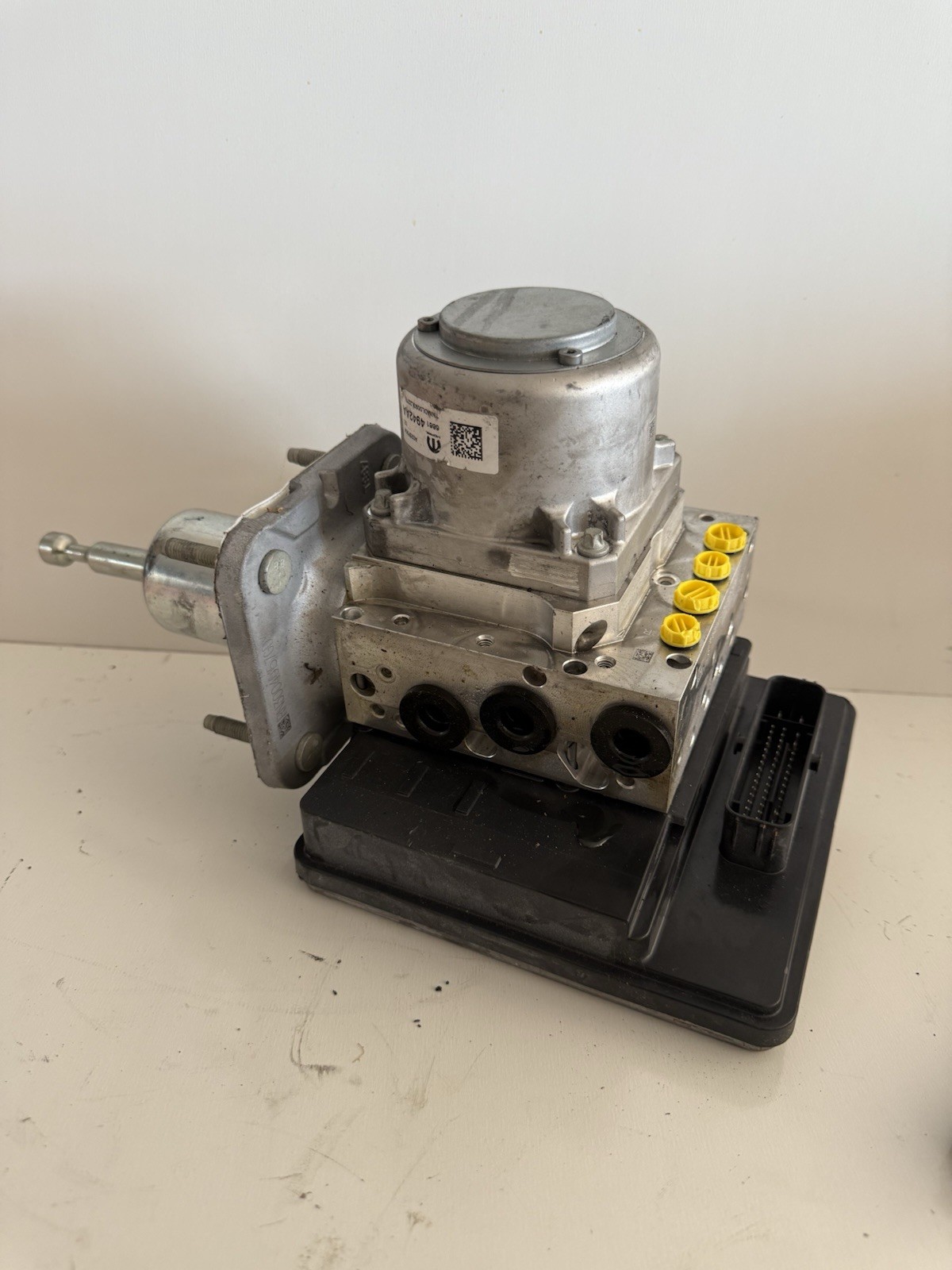 2022 2023 Jeep Grand Cherokee ABS Power Brake Booster 68614942AA OEM 2841