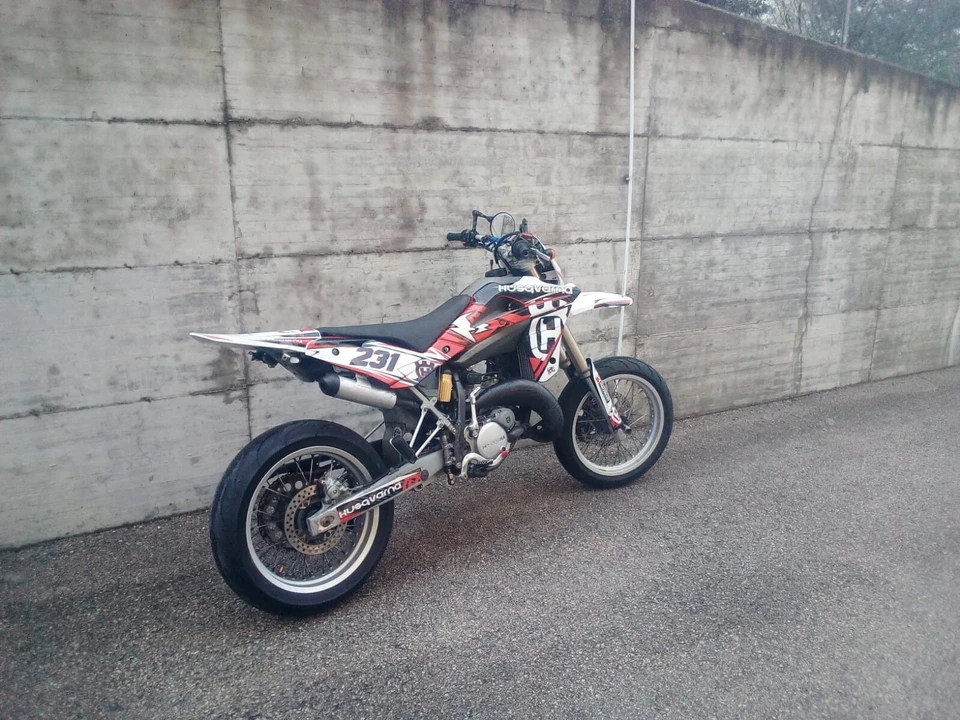 HUSQVARNA SM 125 2009 2010 2011 2012 Kit Graphiques Compatibles DECALS DEKOR - Photo 4/4