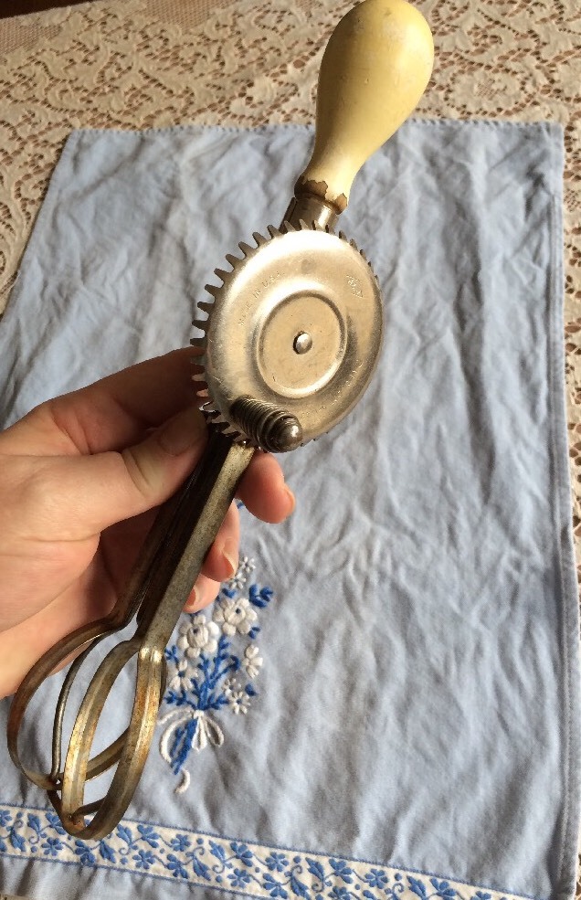 Vintage A&J Hand Crank Egg Beater, 1923, GOOD CONDITION eBay
