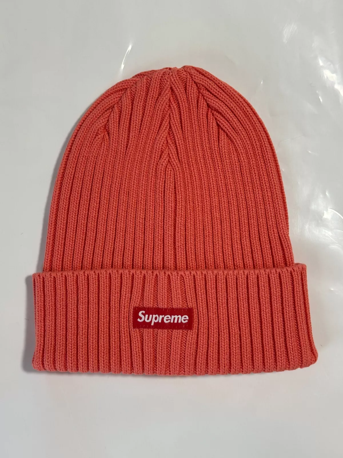BONNET SURTEINT SUPRÊME (CORAIL) SS21 GRAND LOGO BOÎTE LOGO MOHAIR LAINE BEANIE