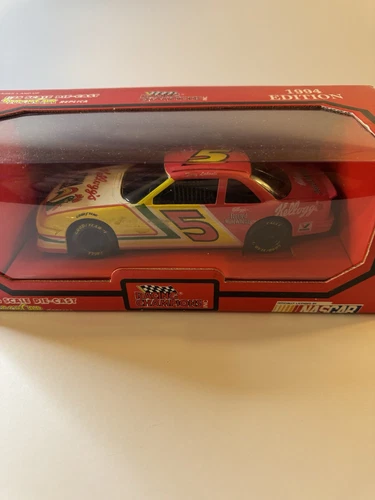 NASCAR 1994 Edition Racing Champions Terry Labonte 1:24 Kelloggs Stock Car - Picture 2 of 8