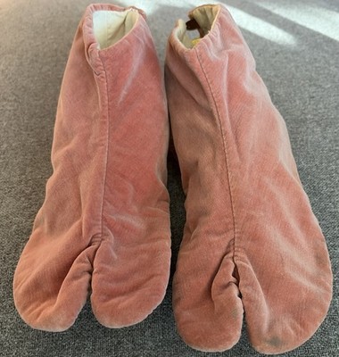 Vintage Pink, Velvet-Style Tabi socks, Traditional Split-Toe Japanese Footwear