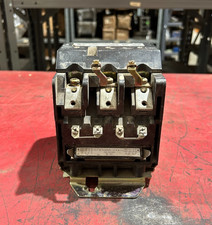 USED SIEMENS Starter 3PH, 135AMP, 600VAC, 14JT+32A