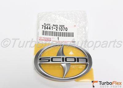 サイオン　SCION グッズ各種 Scion tC 2005-2010 Rear Trunk Logo Emblem Genuine OEM 75441-21070