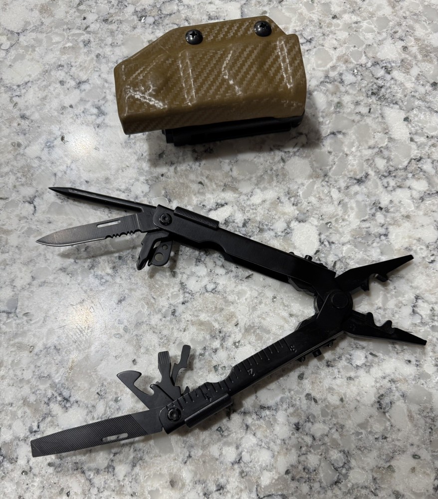 multi tool with kydex holster