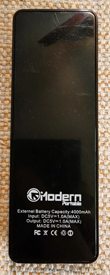  JHUB 4000mAh Power Bank Bateria TAMANHO PEQUENO CONVENIENTE SERVE NO BOLSO - Imagem 2 de 3