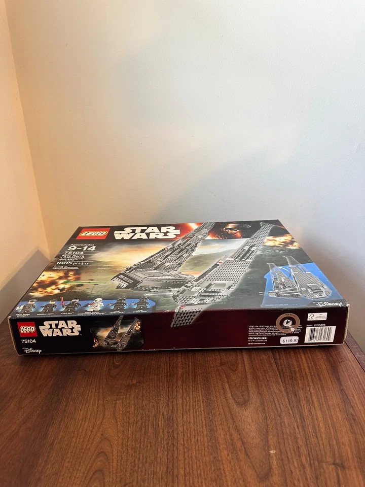 Star Wars Lego 75104 Kylo Ren's Command Shuttle New Retired Sealed Set Box - Image 2 of 4