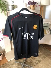 Manchester United 2007/08 Away Kit Black. Size Medium.