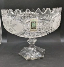 Vintage Flora Collection 7" Pedestal Fruit Bowl Sawtooth Edge 24% Lead Crystal