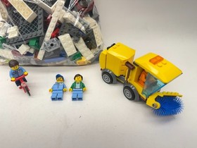 Lego City Service Station 60132 - Complete - W/Minis & Manuals
