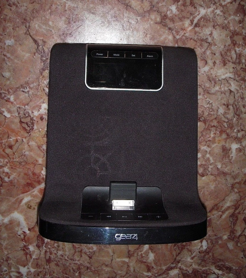 Gear4 AlarmDock Halo 2 Clock Radio Audio Dock Speaker for Iphone Ipod - Image 4 of 4