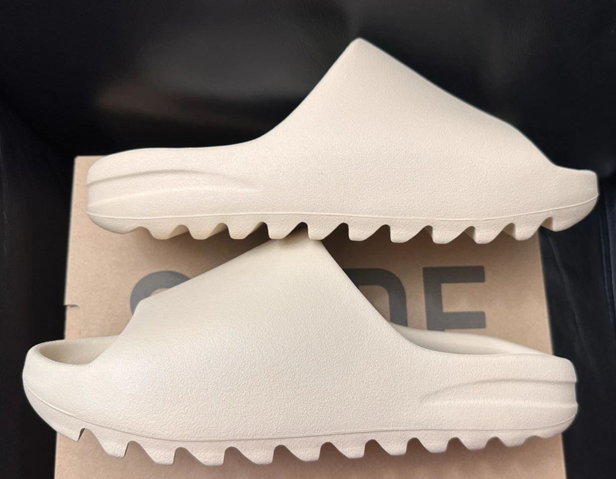 Taglia 12 Yeezy Slide Bone 2022 2023 Restock FZ5897 nuovo autentico