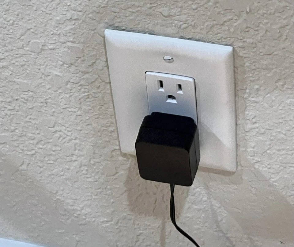 Lámpara de Escritorio Roja Globo Eléctrico LED Oficina Dormitorio Estudio Lámparas de Noche 250 Lúmenes. Foto 3 de 4