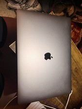 Apple MacBook Pro 15.4" 2019. 32 GB Memory. Built In Retina Display. 630 1536GFX