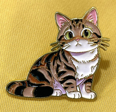 NWOT Brown Tabby Cat Kitten Enamel Lapel Pin Brooch Cute Kawaii