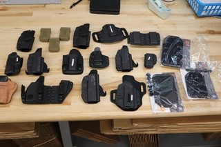 HUGE HOLSTER LOT!! GLOCK GALCO PITBULL TACTICAL COLT HELLCAT SIG WALTHER