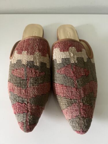 NWOB Cedar Olivet Orientals Handmade Woven Wool Carpet Mules Shoes, 39 | US  8 - Picture 1 of 5
