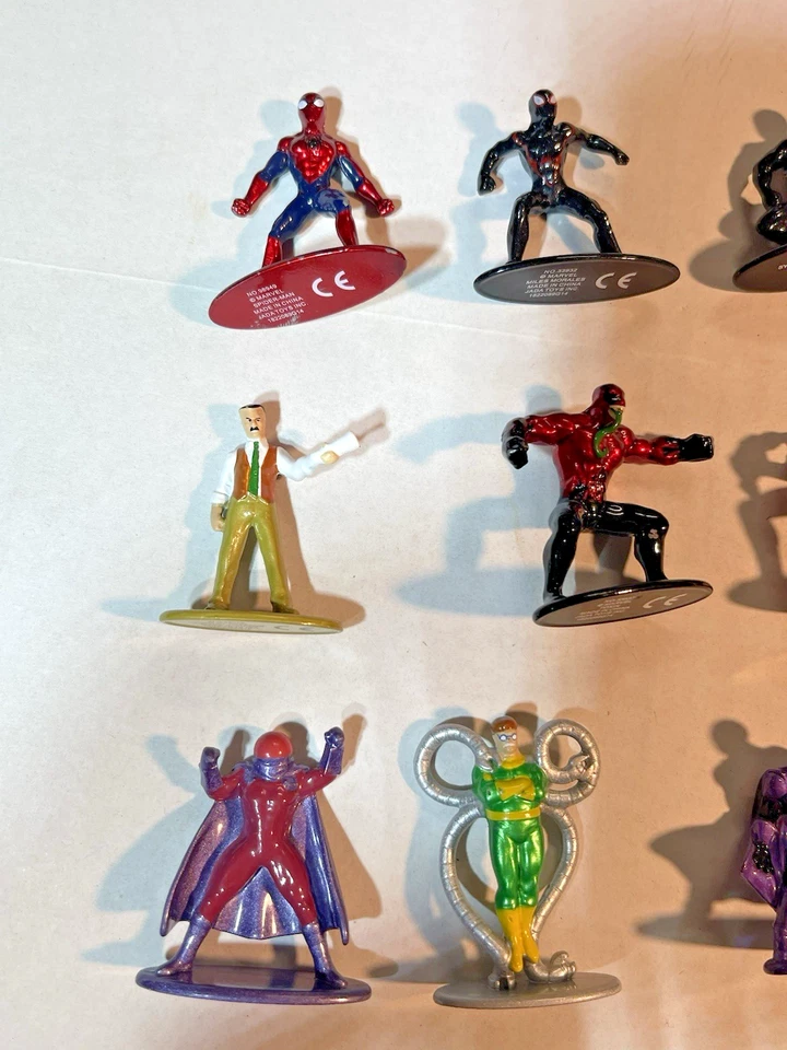 Juego de 17 figuras de metal fundido a presión Jada Nano Metalfigs Marvel 3, 1,65" Foto 2 de 4