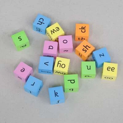 CRAFTPACKS Word Game Dice Set
