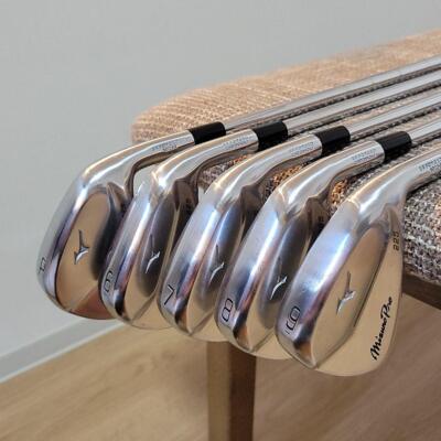 Mizuno Pro 225 Iron Set of 6-9,PW KBS Flex-R Golf Clubs from Mizuno Pro 225 Iron Set of 6-9,PW KBS Flex-R Golf Clubs from