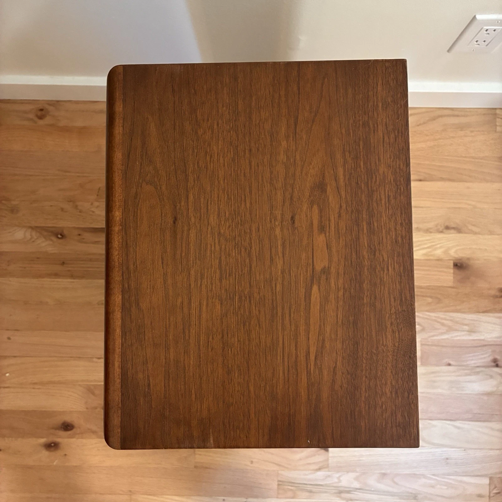 Vintage MCM Advent NLA (A4) Bullnose Walnut Speakers *Clean! *Refoamed! image 13