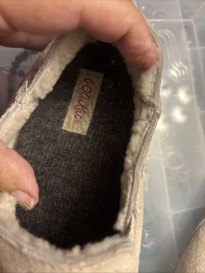 OluKai Nohea Womens Slippers Beige Suede Shearling Fur Moccasin Loafer Size 10 - Image 4 of 4