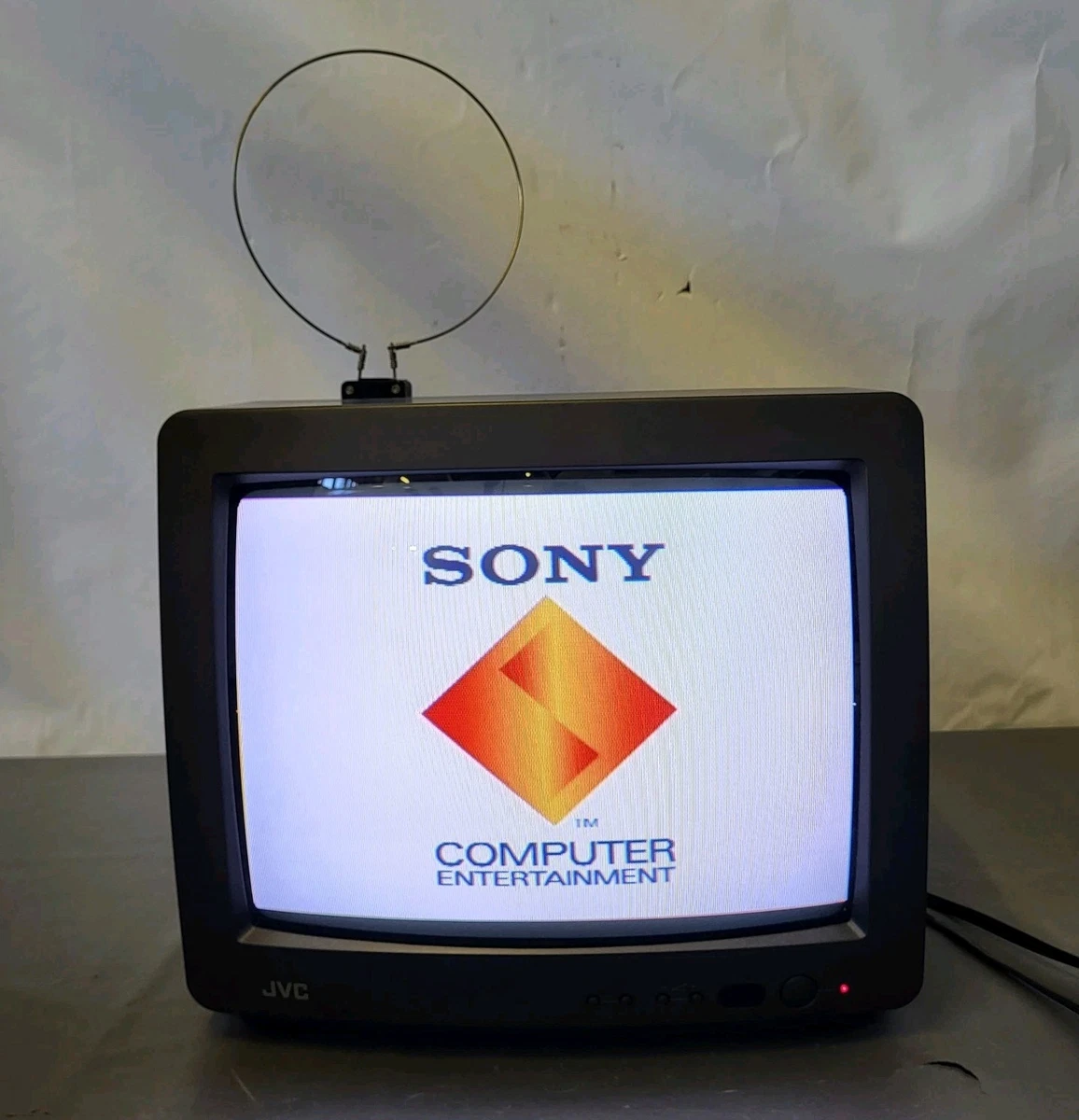ジャングル 旧テレビ 43インチで世界最大級・重量200kgのソニー製ブラウン管テレビが大阪の