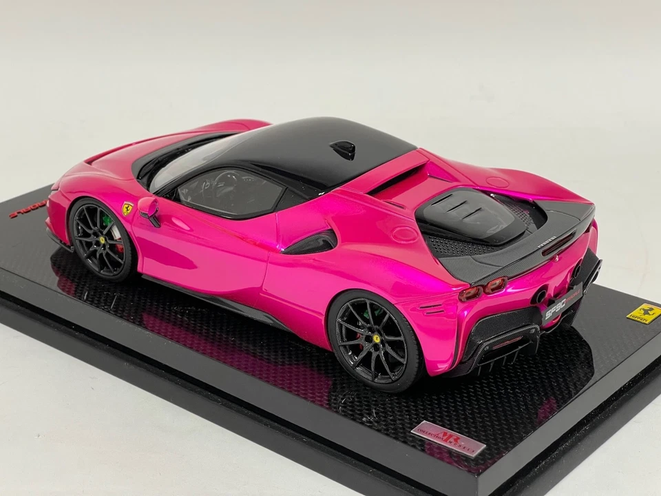 1/18 MR Colección Ferrari SF90 Stradale en Flash Rosa Base Carbono 25 Piezas Foto 2 de 4