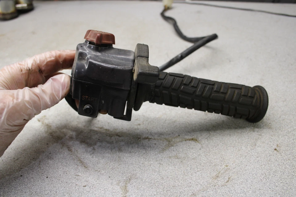 Honda CB750F Super Sport 1978 control de manillar derecho J11-5771.My Foto 4 de 4