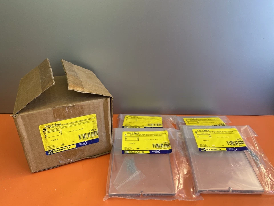 Square D Power Distribution Block 3 Pole Qty 20  - Image 4 of 4