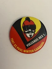 St. Paul Winter Carnival 1987 Pin Back Button P36