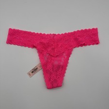 VICTORIA'S SECRET X-SMALL PINK FLORAL LACE RARE RETIRED   THONG PANTIES NEW