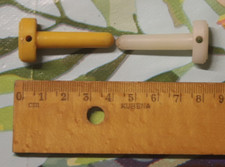 DDR Stöpsel 2 stück für Luftmatratze plastik verschließer vintage AR