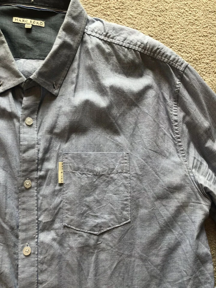 Bonita camisa de vestir de manga larga con botones Marc Ecko para hombre talla XXL bolsillo frontal Foto 3 de 4