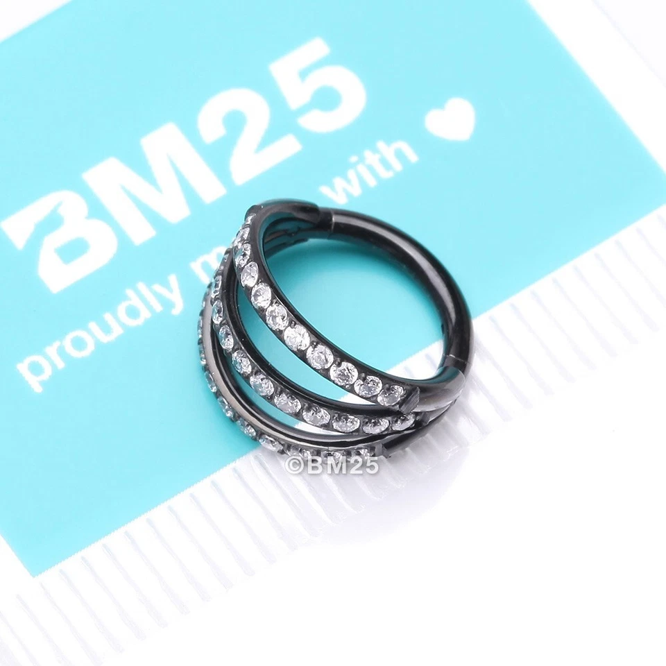 Anillo de aro clicker sin costuras de acero con triple aro forrado con gema brillante brillante Foto 3 de 4