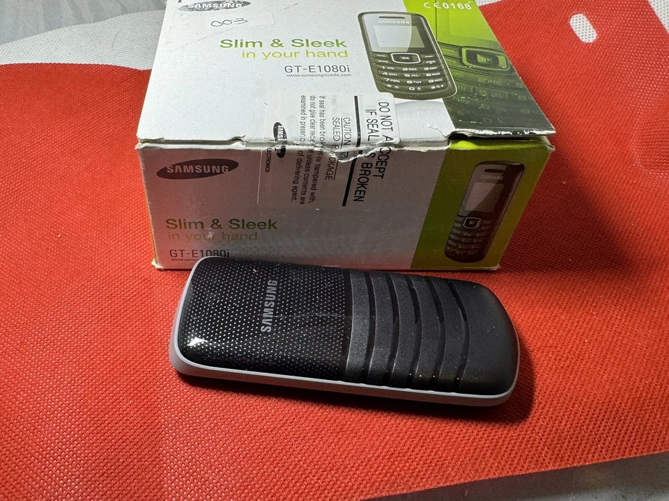 Mint Boxed (O2/Tesco/Giffgaff) Samsung GT E1080i - Black Mobile Phone, photo 2 of 5