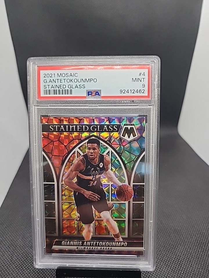 2021-22 Panini Mosaic - Giannis Antetokounmpo #4 Bucks - Stained Glass PSA 9