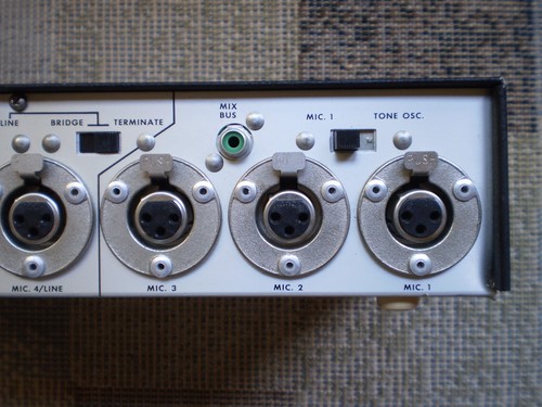 Shure M67 Series 4 Channel Microphone Mixer - Picture 12 of 12