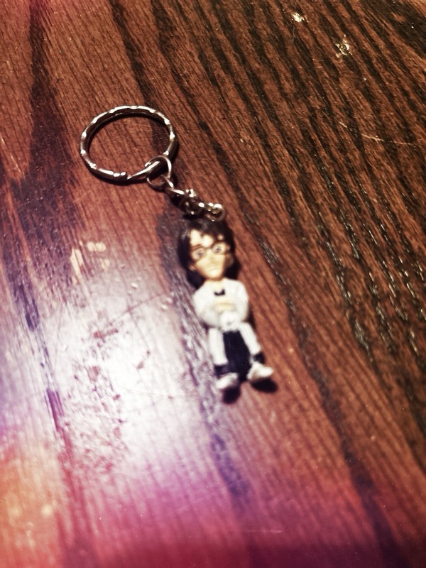 Vintage Bleach Anime Figurine Keychain x2 - Sosuke Aizen