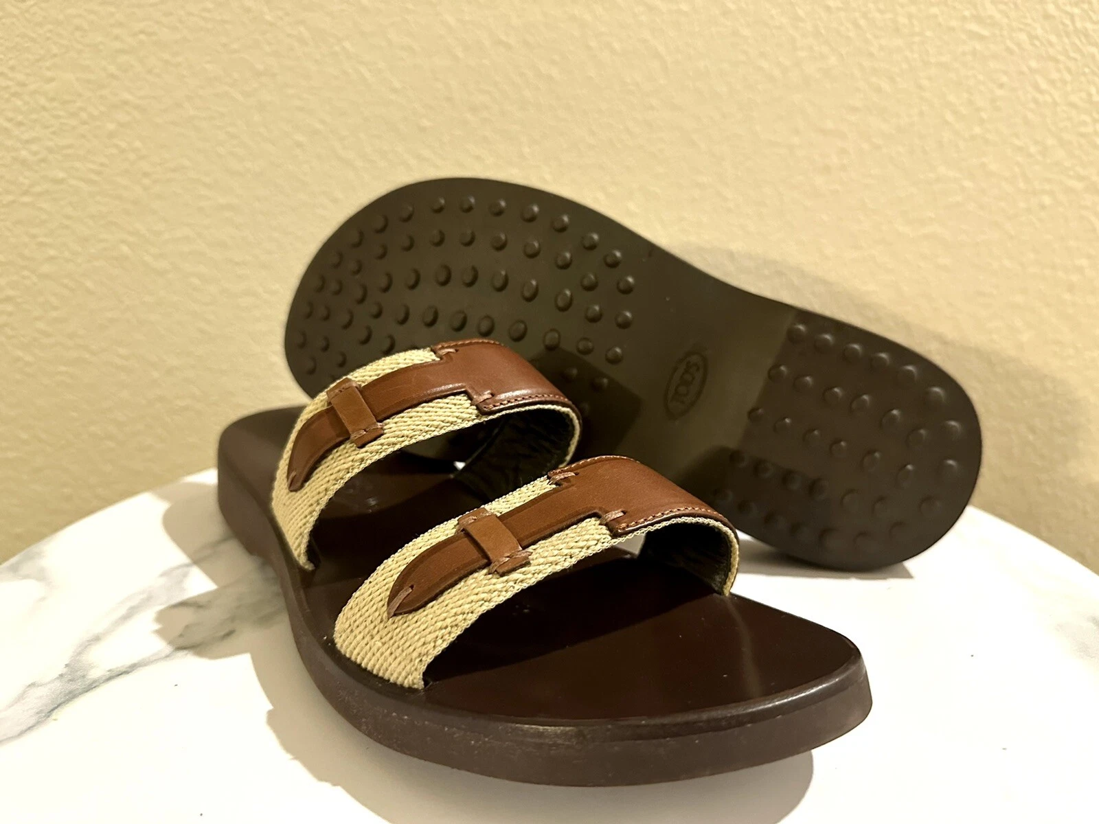 TOD’S 50% di sconto ♥ Nuovi sandali diapositive da uomo in pelle Tod's taglia 6 prezzo al dettaglio $750 ultimo uno