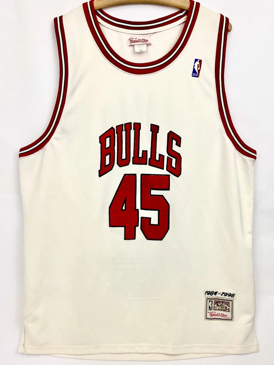 Chicago Bulls Michael Jordan Hardwood Classics Jersey - Michael Jordan -  Youth