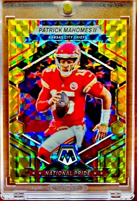 Patrick Mahomes RARE GOLD REFRACTOR PRIZM INVESTMENT CARD MOSAIC SSP CHIEFS MINT