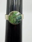VINTAGE 925 STERLING SILVER MALACHITE CENTERED RING SIZE 6