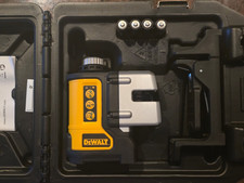 DeWALT DW089CG 3-Way IP54 Green Beam Self-Leveling Multi Line Laser Level